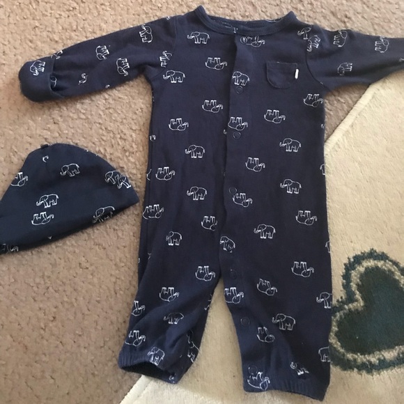 Carter’s 2 piece Navy Blue Elephant outfit - Picture 1 of 6